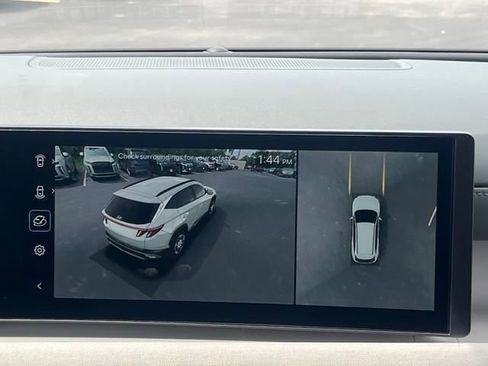 New 2025 Hyundai Tucson Limited image 32