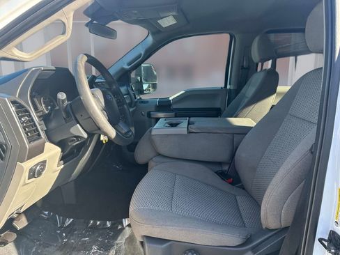 Used 2022 Ford F250 XLT w/ FX4 Off-Road Package image 9