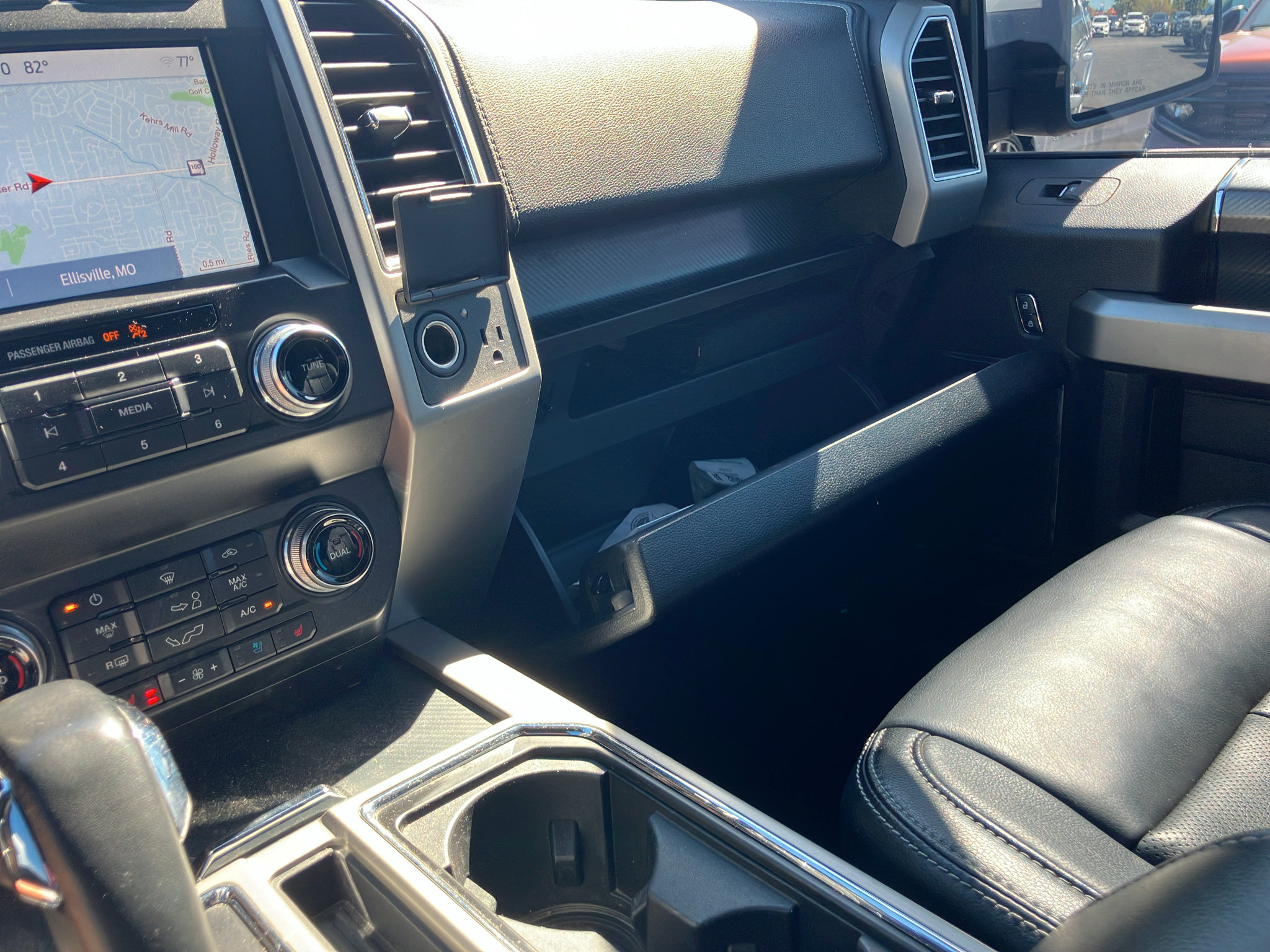 Used 2020 Ford F150 Lariat w/ Equipment Group 502A Luxury AWD/4WD image 29