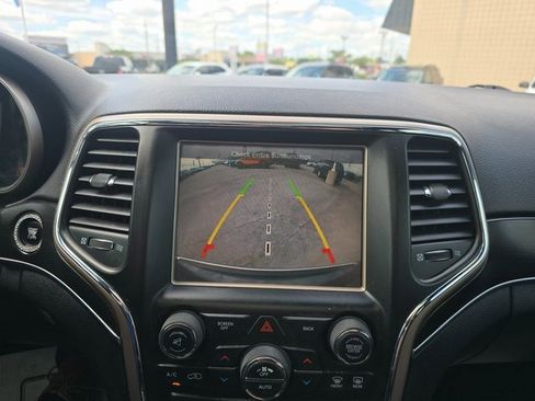 Used 2015 Jeep Grand Cherokee Limited image 19