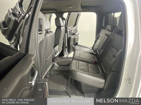 Used 2021 GMC Sierra 1500 Denali w/ Denali Ultimate Package AWD/4WD image 12