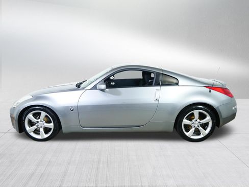 Used 2006 Nissan 350Z Enthusiast w/ (K96) Aerodynamics Pkg RWD image 4