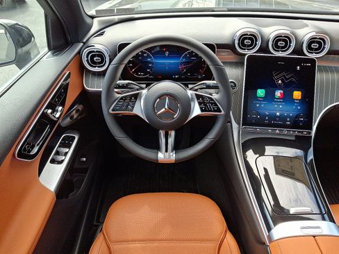 New 2026 Mercedes-Benz GLC 300 4MATIC image 9