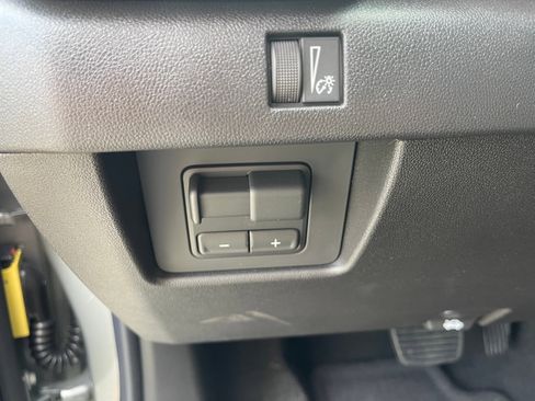 New 2026 GMC Canyon AT4 image 11