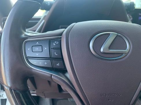 Used 2019 Lexus ES 350 w/ Premium Package FWD image 10