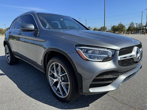 Used 2021 Mercedes-Benz GLC 300 4MATIC w/ AMG Line image 6