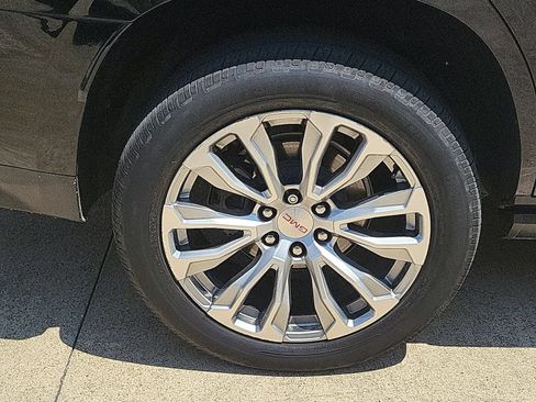 Used 2022 GMC Yukon Denali AWD/4WD image 34