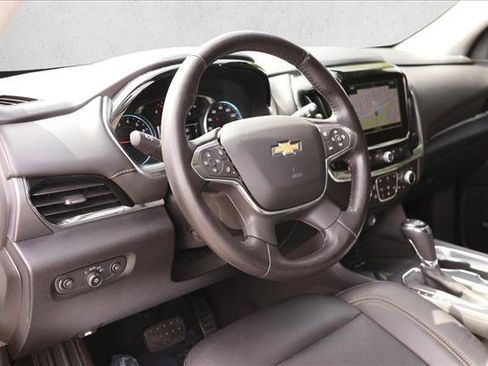 Used 2018 Chevrolet Traverse Premier w/ Redline Edition AWD/4WD image 10