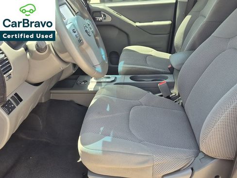Used 2021 Nissan Frontier SV RWD image 8