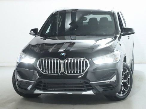 Used 2020 BMW X1 xDrive28i w/ Convenience Package image 3