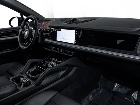 Certified 2026 Porsche Cayenne S image 14