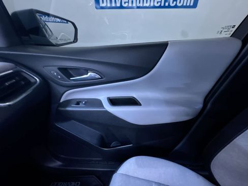 Used 2023 Chevrolet Equinox LS image 34