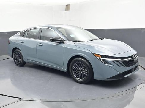 New 2026 Nissan Sentra SV w/ SV Convenience Package FWD image 2