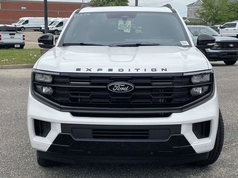 New 2026 Ford Expedition Max Platinum AWD/4WD image 8