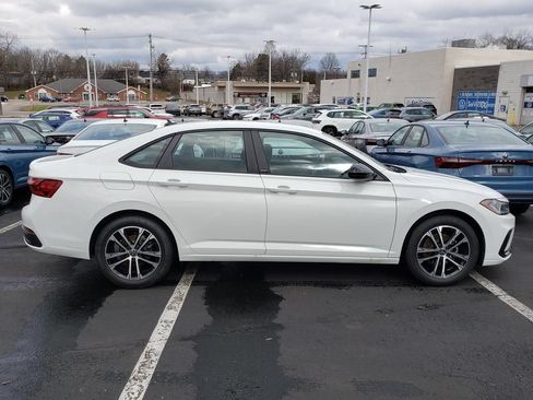 New 2026 Volkswagen Jetta Sport FWD image 2