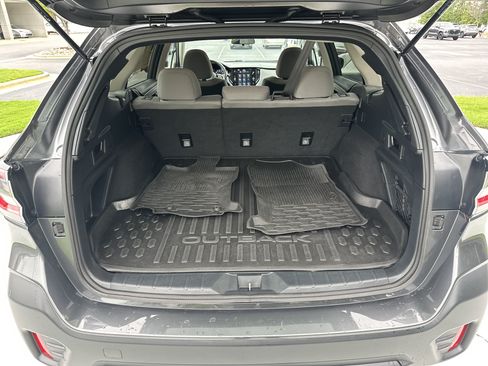 Used 2022 Subaru Outback Premium AWD/4WD image 32