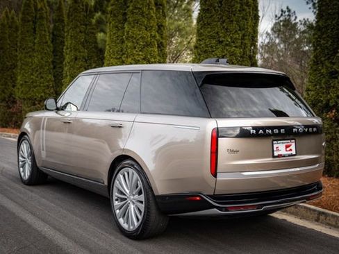 Used 2023 Land Rover Range Rover Long Wheelbase First Edition image 15