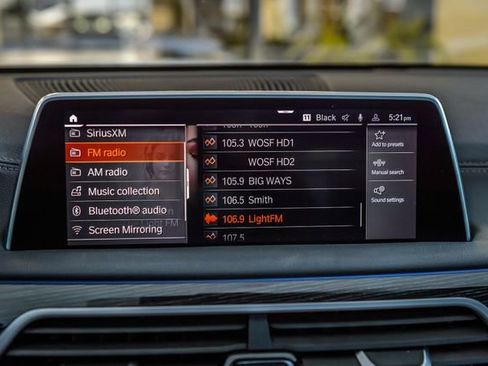 Used 2020 BMW 740i xDrive w/ M Sport Package image 21