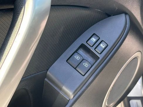 Used 2004 INFINITI G35 Coupe w/ Premium Pkg image 12