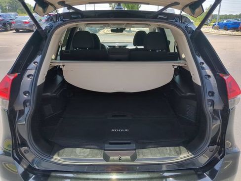 Used 2019 Nissan Rogue SV FWD image 29