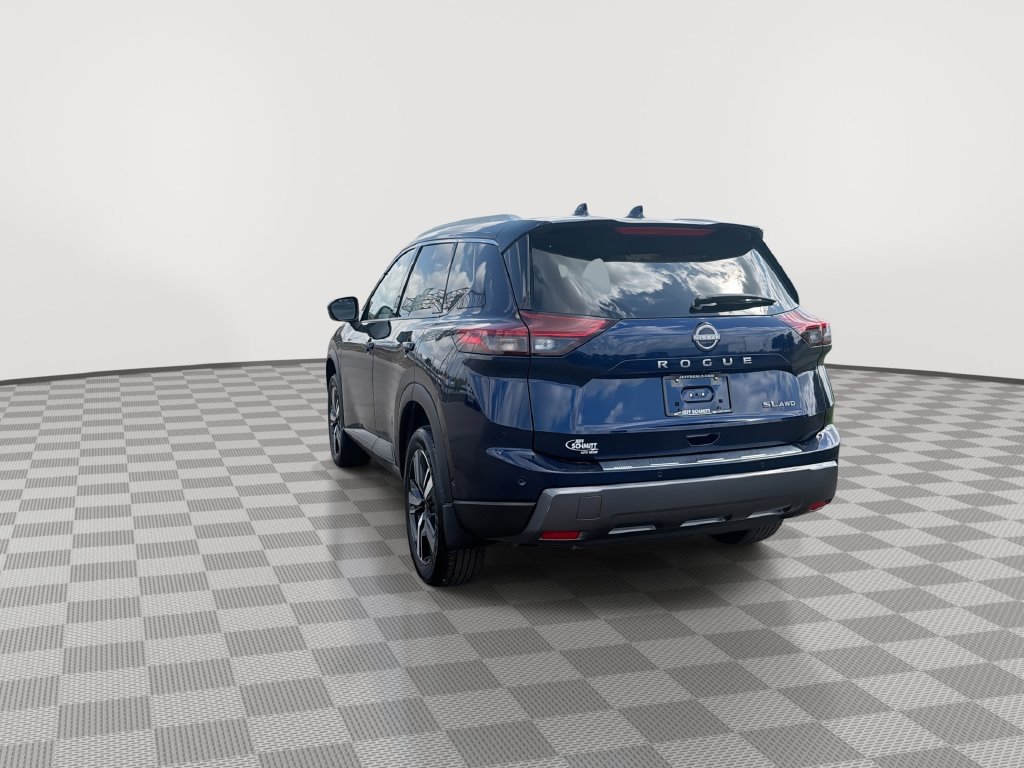 Certified 2025 Nissan Rogue SL w/ Tech Package AWD/4WD image 9