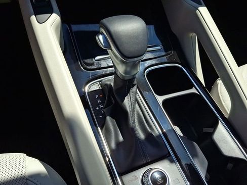 Certified 2025 Kia Telluride S AWD/4WD image 16