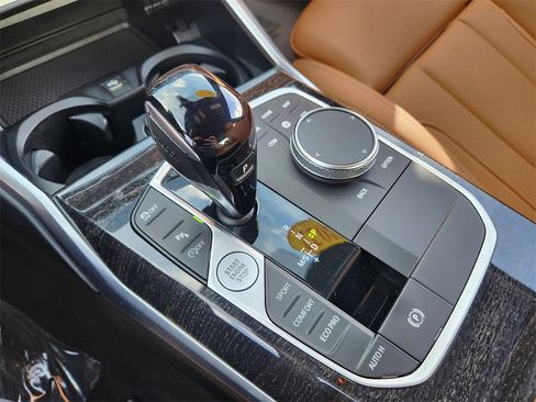 Used 2022 BMW 330i xDrive Sedan w/ Premium Package image 31