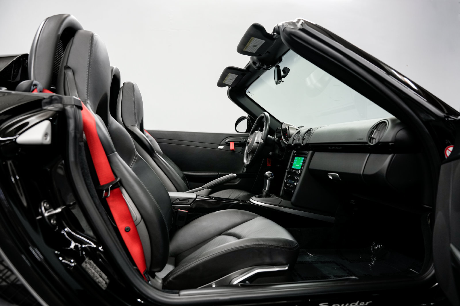 Used 2011 Porsche Boxster Spyder RWD image 24