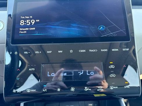 Used 2022 Hyundai Tucson Limited AWD/4WD image 27