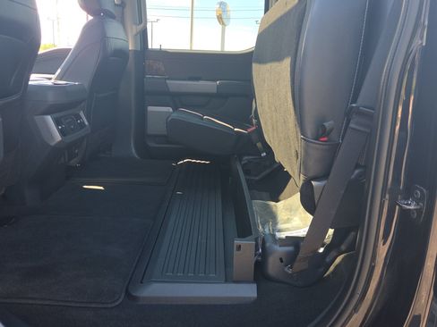 Used 2024 Ford F350 Lariat w/ Lariat Ultimate Package AWD/4WD image 24