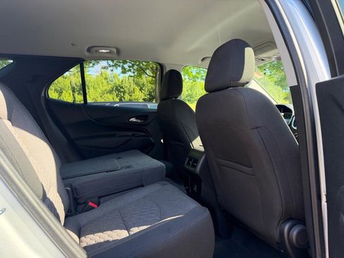 Used 2020 Chevrolet Equinox LT AWD/4WD image 10