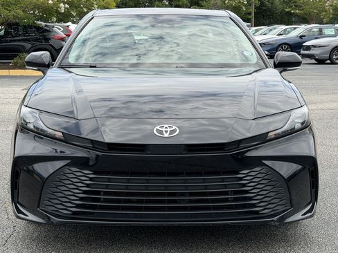 Used 2025 Toyota Camry LE FWD image 6