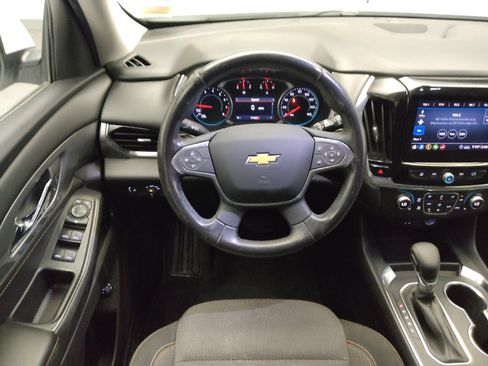 Used 2021 Chevrolet Traverse LT FWD image 22