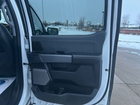 Used 2023 Ford F150 Lariat image 19
