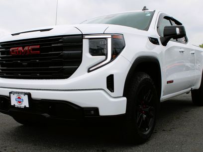 Used 2023 GMC Sierra 1500 Elevation w/ Preferred Package