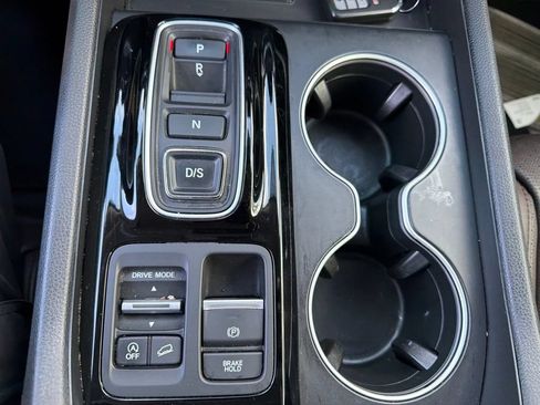 Used 2023 Honda Pilot Elite image 27