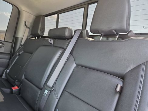 Used 2025 GMC Sierra 2500 SLT w/ SLT Premium Package AWD/4WD image 29