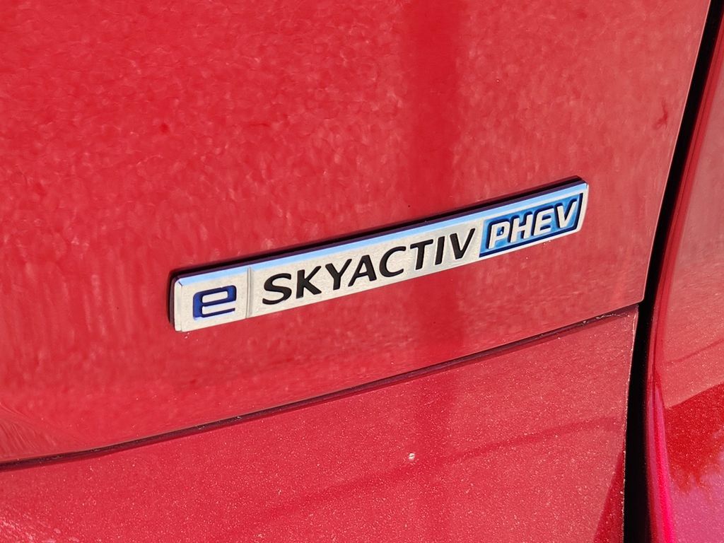 Certified 2025 MAZDA CX-70 Plug-In Hybrid w/ Premium Plus AWD/4WD image 10