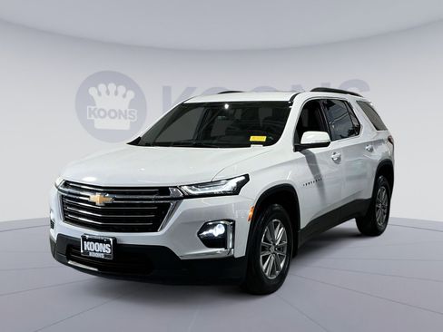 Used 2023 Chevrolet Traverse LT AWD/4WD image 1