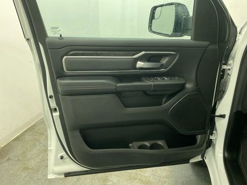 Used 2023 RAM 1500 Big Horn image 24
