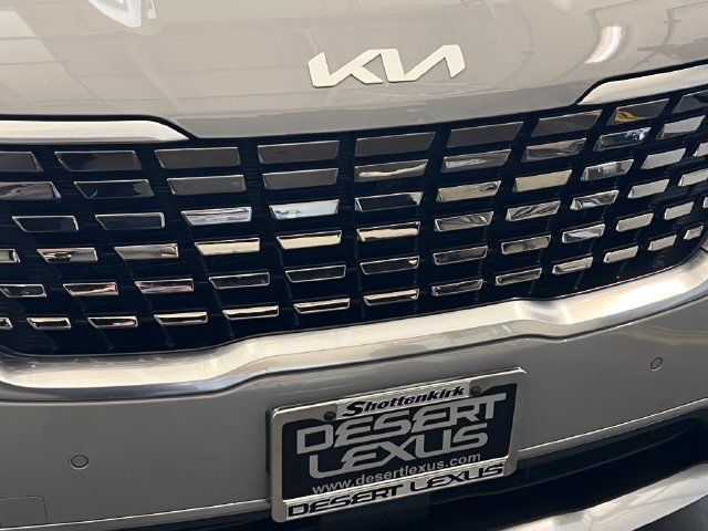 Used 2022 Kia Carnival SX Prestige FWD image 16