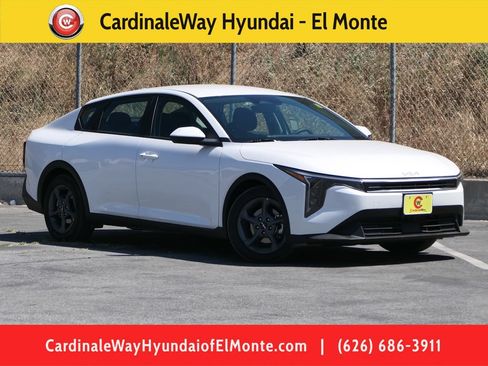 Used 2025 Kia K4 FWD image 1