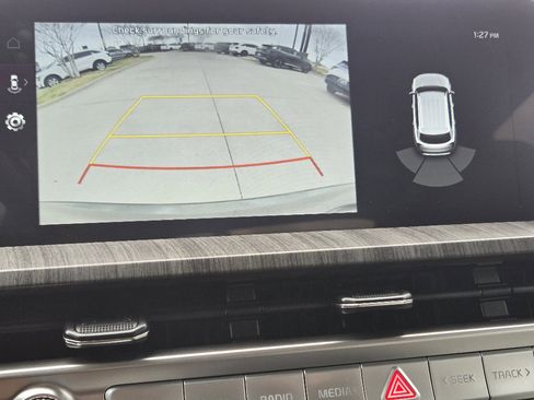 Used 2024 Kia Telluride EX image 7