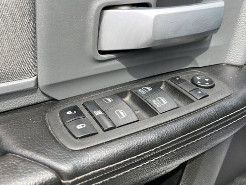 Used 2022 RAM 2500 Big Horn AWD/4WD image 12