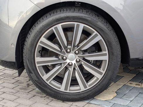 Used 2023 Land Rover Range Rover Autobiography image 28