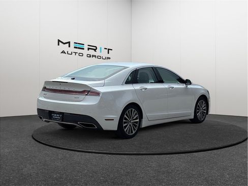 Used 2018 Lincoln MKZ Select w/ Select Plus Package FWD image 9