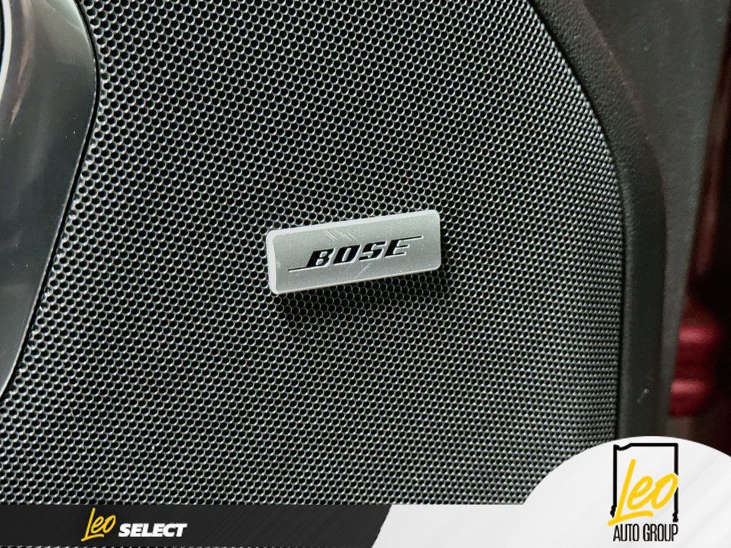 Used 2021 Chevrolet Suburban Premier w/ Premium Package AWD/4WD image 22