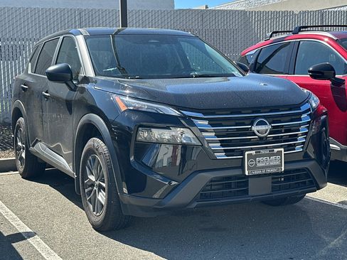 Certified 2025 Nissan Rogue S image 2