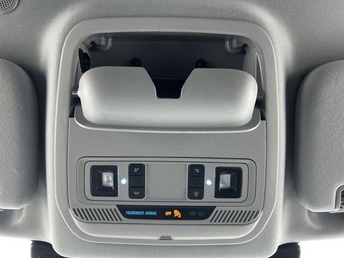 Certified 2022 Ford Explorer XLT w/ Equipment Group 202A image 22