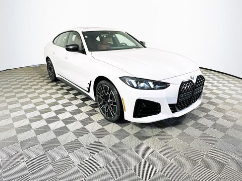 Used 2026 BMW 430i xDrive w/ M Sport Package image 2